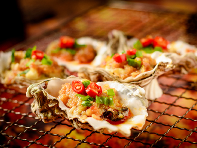 Kamado Grill Garlic Butter Oysters
