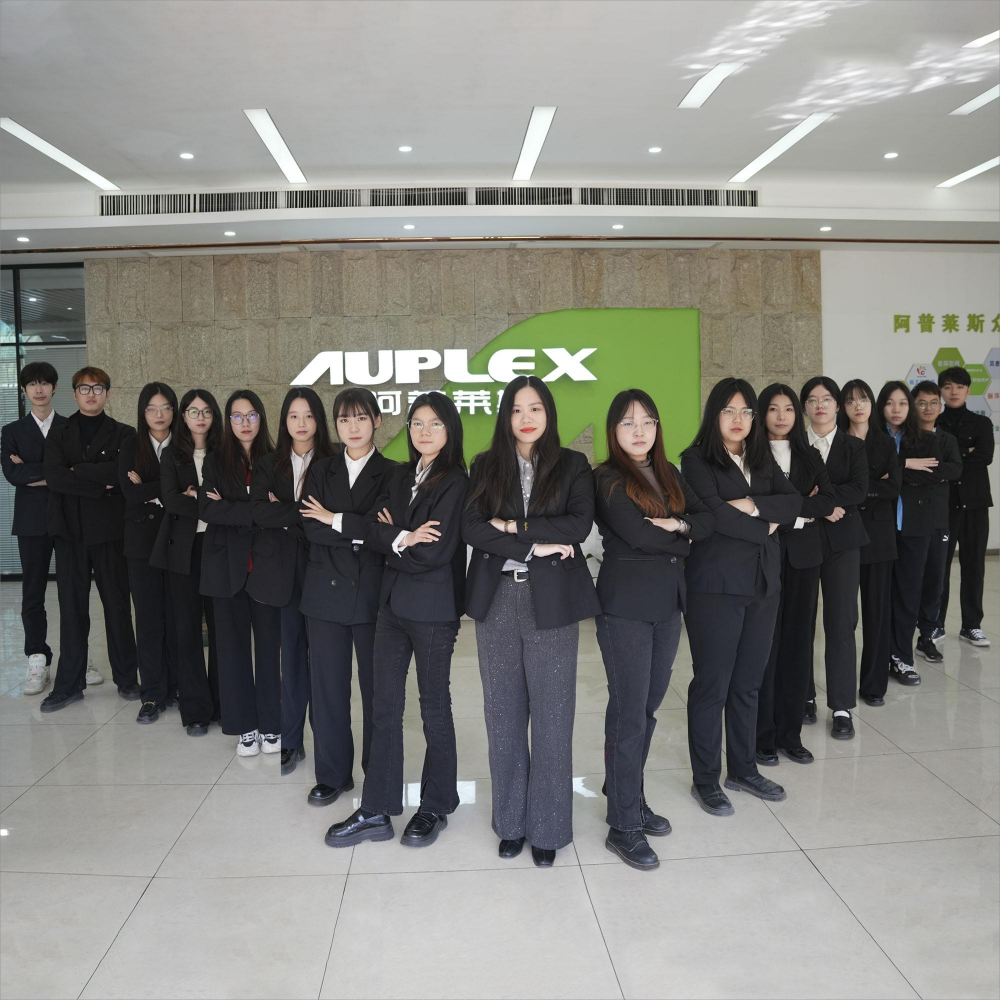 A strong team can provide professional and constructive suggestion for our customers!